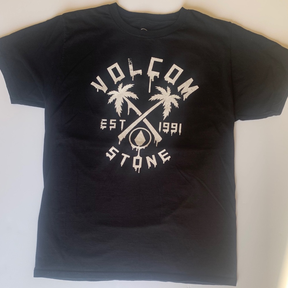 EUC Volcom Men’s Medium Black T-shirt